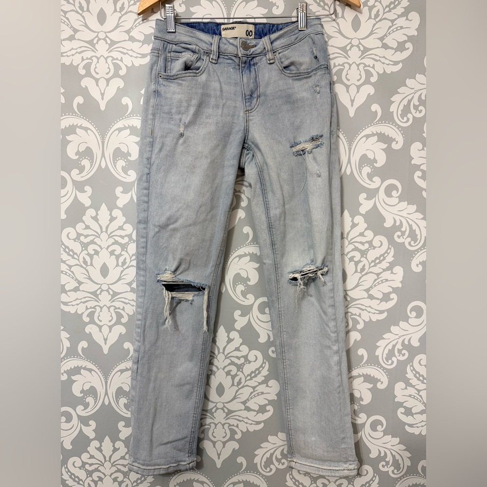 4/$25 • Garage‎ Light Blue Distressed Boyfriend Jeans